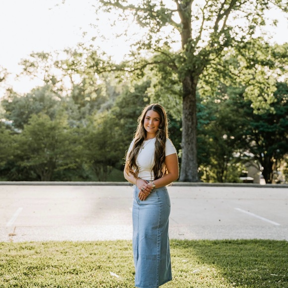 Meet your Posher, Sydney - Picture 1 of 1